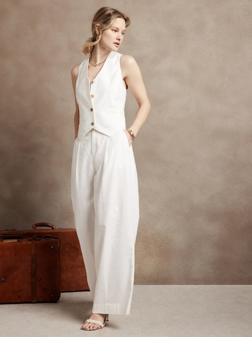NWT Banana Republic Factory White Linen Cotton Vest